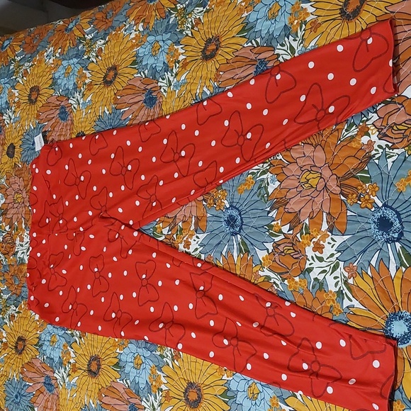 Disney parks red bow and polka-dot minnie leggings - Picture 4 of 12